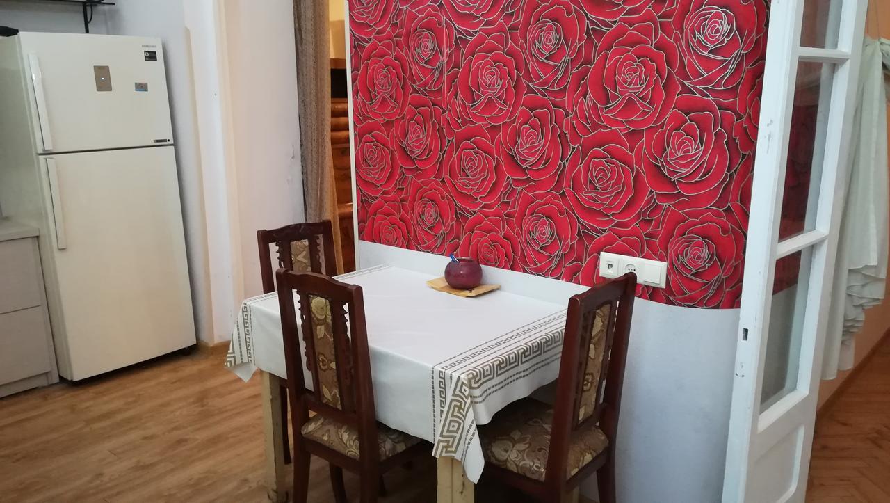 Center Apartment Tbilisi Eksteriør bilde